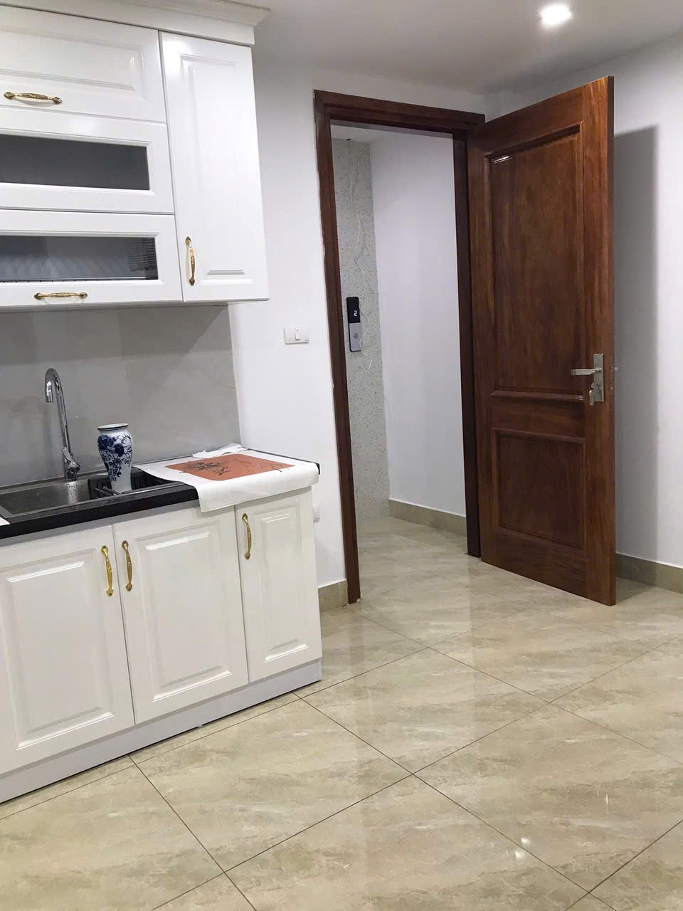Cho thuê nhà nguyên căn đường Hoàng Mai, Diện tích 40m2 x 6 Tầng, Thang máy , 19 Triệu - Ảnh 1